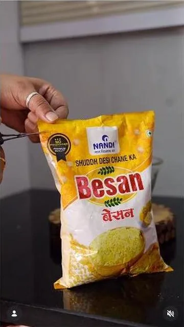 @yashika_loves_mumma Crispy Pakora with Nandi Besan - 1M views